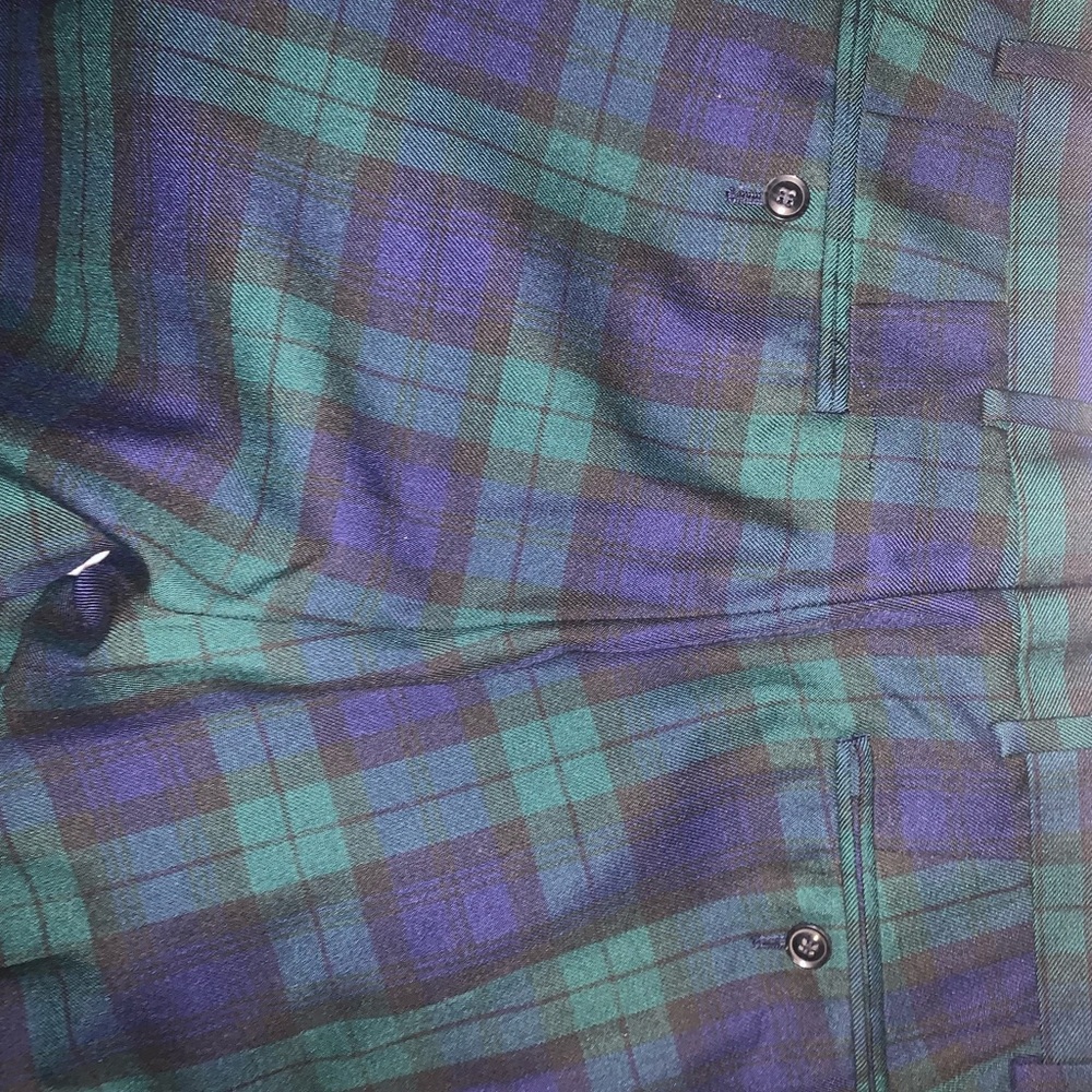 Suit - Picture 8 of 11